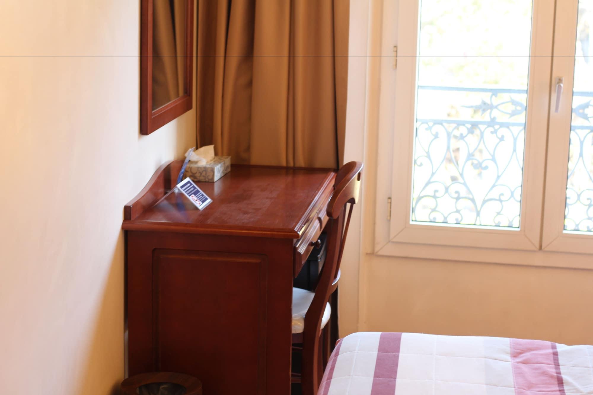 Cosmotel Hotel Paris Ngoại thất bức ảnh