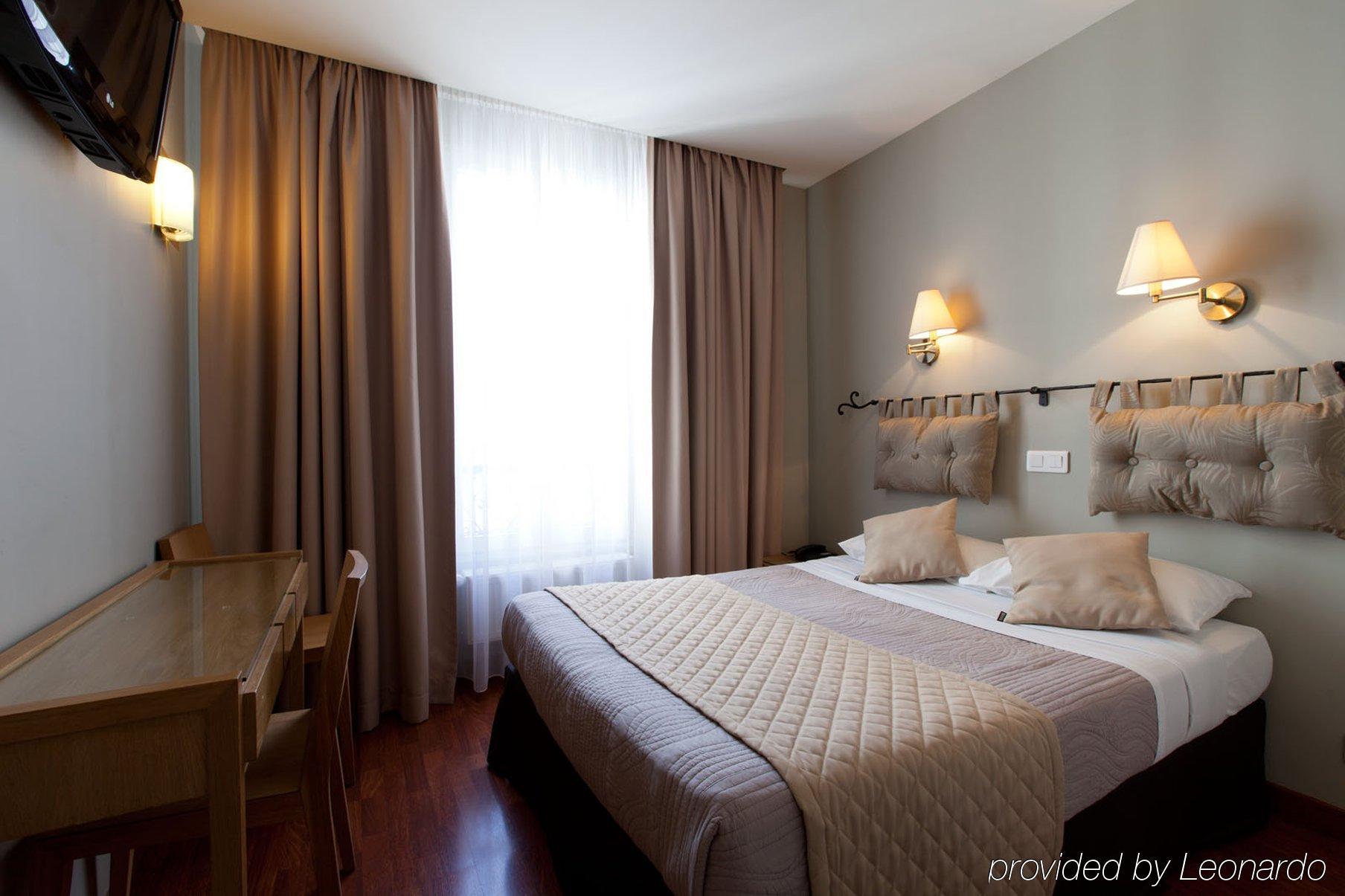 Cosmotel Hotel Paris Ngoại thất bức ảnh